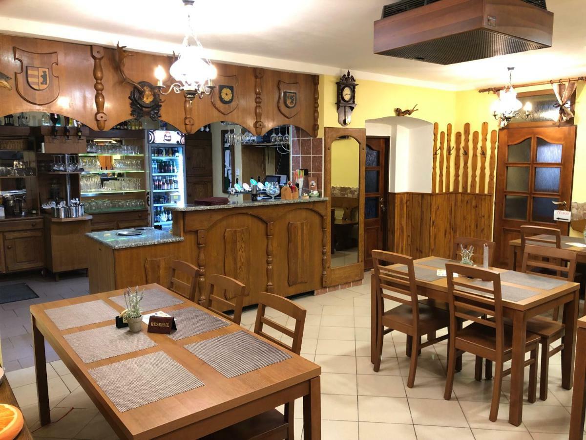 Penzion Samorost Jarosov nad Nezarkou Dış mekan fotoğraf